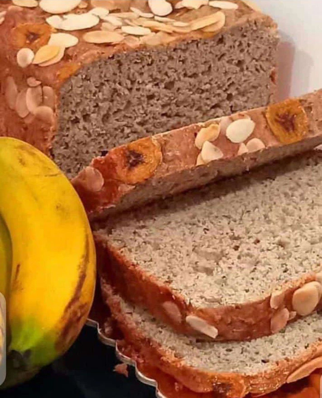 Almond Flour Banana Bread (medium)