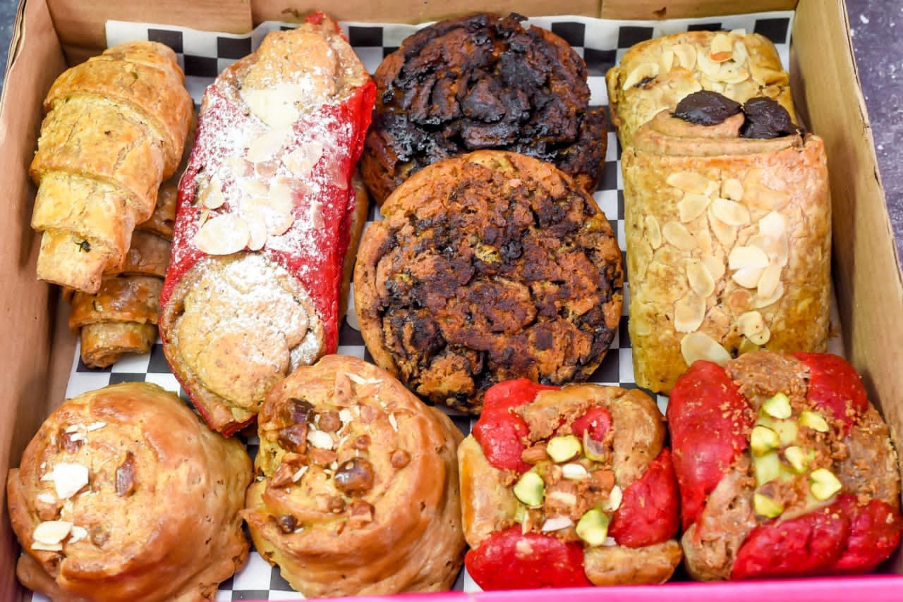 6 different Viennosorie in a box 12pcs