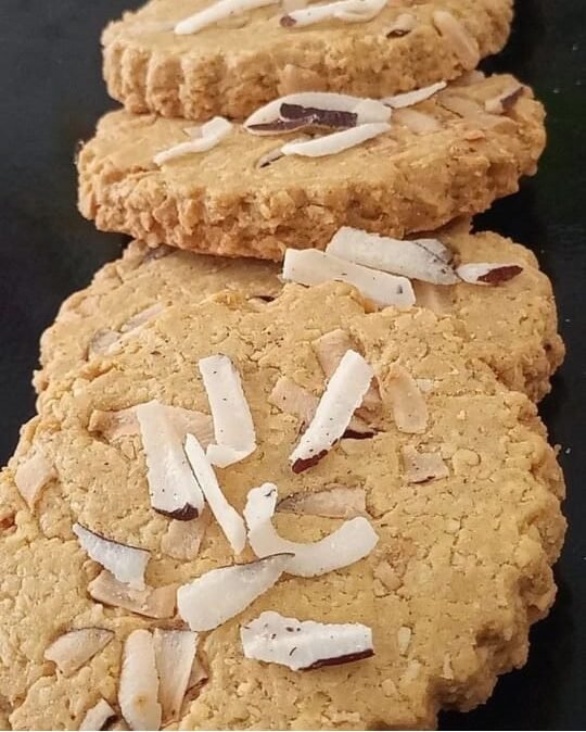 Tins Coconut Cookies 12pcs